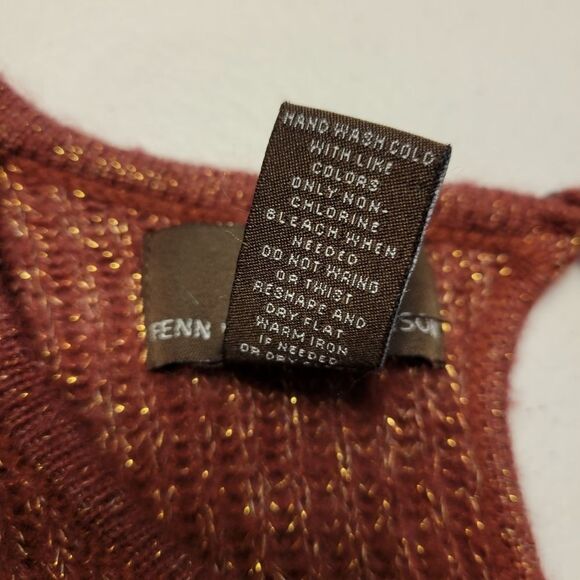 Fenn Wright Manson Dark Pink and Metallic Gold Knit Sweater Women's Size Large - Picture 8 of 10